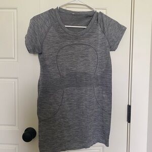 Lululemon top